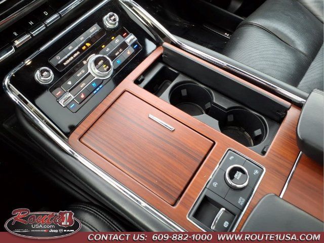 Used 2021 Lincoln Navigator L Reserve w/ Luxury Package AWD/4WD image 18