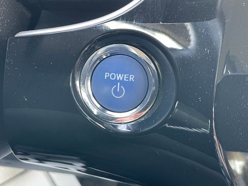 Used 2020 Toyota Prius Prime LE image 19