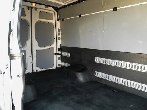 Used 2013 Mercedes-Benz Sprinter 3500 image 25