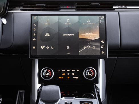 Used 2023 Land Rover Range Rover SE AWD/4WD image 31