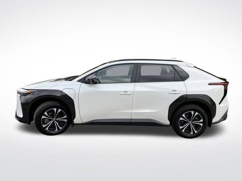 Used 2024 Toyota bZ4X XLE image 12