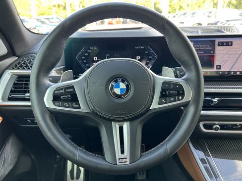 Used 2025 BMW X5 M60i AWD/4WD image 18