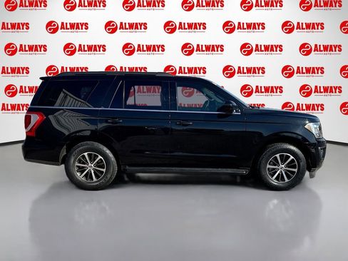 Used 2020 Ford Expedition XLT image 4