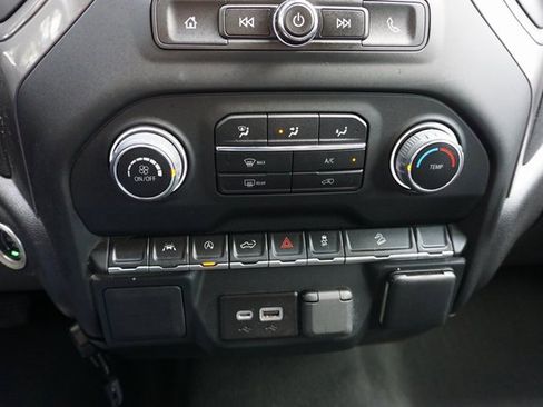 Used 2022 Chevrolet Silverado 1500 Custom Trail Boss image 37