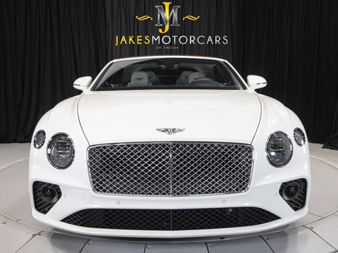 Used 2020 Bentley Continental GT V8 First Edition image 17