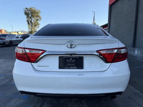 Used 2017 Toyota Camry SE FWD image 8
