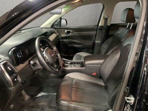 Used 2023 Kia Sorento S AWD/4WD image 10