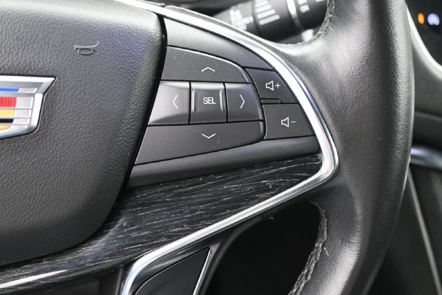 Used 2020 Cadillac XT5 Premium Luxury FWD image 31