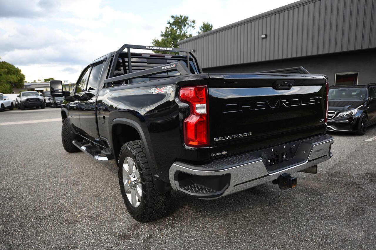 Used 2022 Chevrolet Silverado 2500 LTZ w/ LTZ Convenience Package AWD/4WD image 5