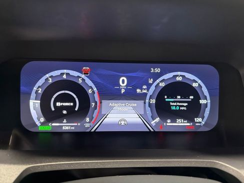 Used 2025 Toyota 4Runner TRD Off-Road Premium AWD/4WD image 25