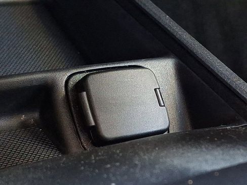 Used 2014 Ford Fusion SE w/ Equipment Group 202A image 22