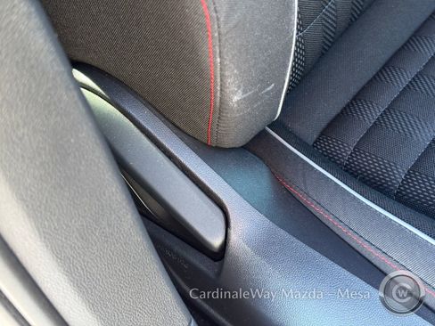 Used 2019 Volkswagen Jetta GLI image 13