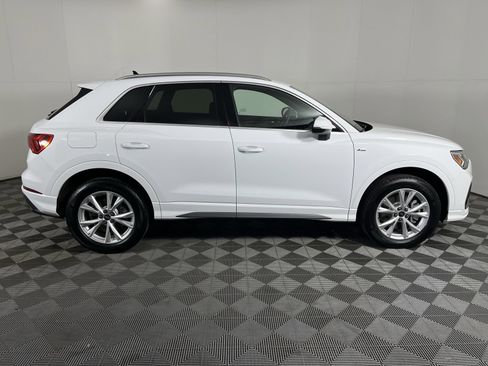Used 2025 Audi Q3 2.0T Premium w/ Convenience Package image 10