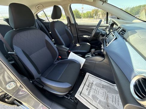 Used 2025 Nissan Versa SV w/ Trunk Package FWD image 25