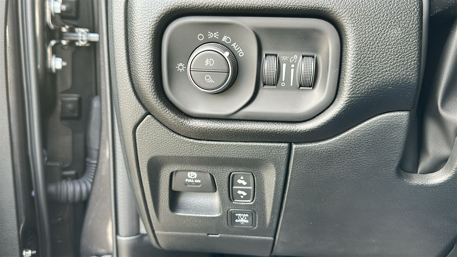 Used 2026 RAM 1500 Laramie w/ Night Edition AWD/4WD image 17