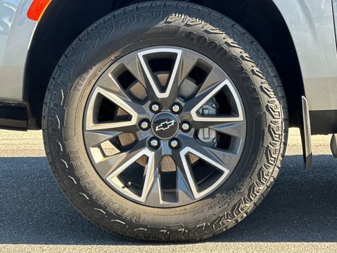 Used 2024 Chevrolet Tahoe Z71 AWD/4WD image 34
