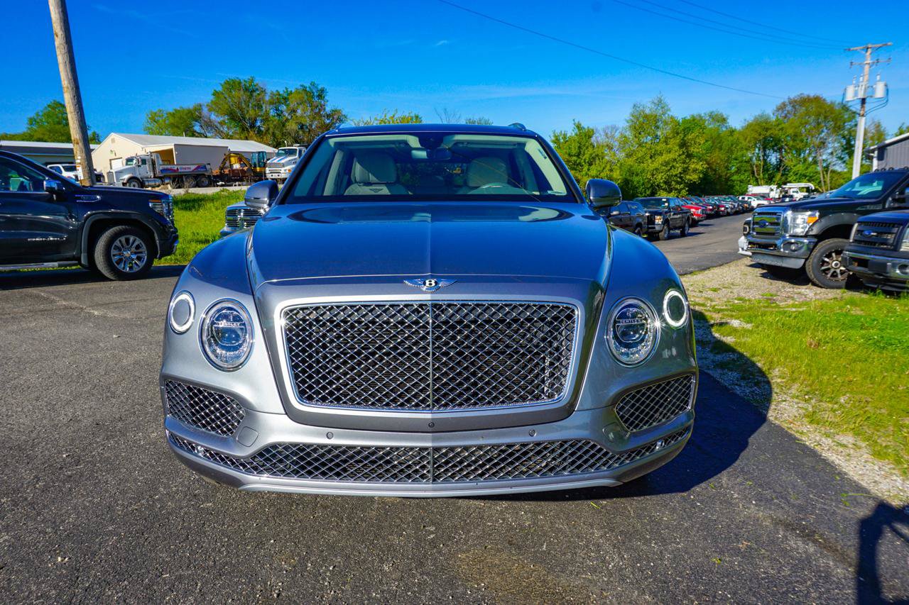 Used 2017 Bentley Bentayga AWD/4WD image 8