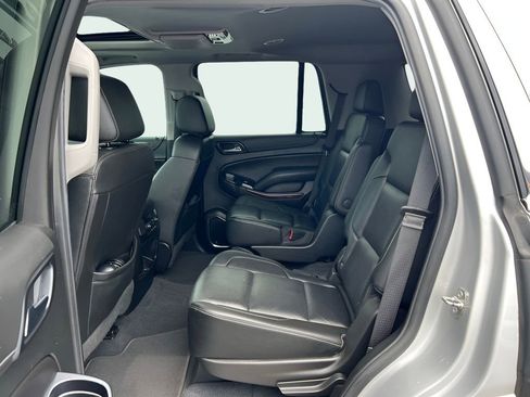 Used 2019 GMC Yukon SLT w/ Premium Edition AWD/4WD image 11