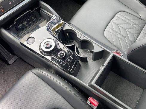Used 2025 Kia Sportage X-Line AWD/4WD image 9