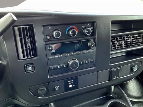 Used 2024 GMC Savana 2500 w/ Driver Convenience Package RWD image 10