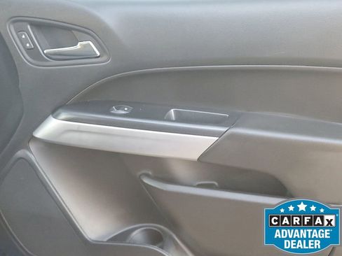 Used 2020 Chevrolet Colorado LT image 43