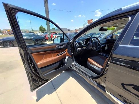 Used 2019 Subaru Outback 2.5i Touring w/ Popular Package #3A AWD/4WD image 15