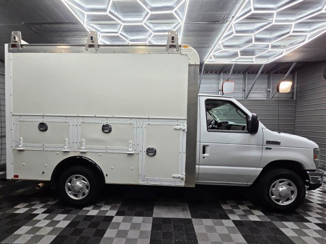 Used 2014 Ford E-350 and Econoline 350 Super Duty w/ Power Windows & Locks Group RWD image 10