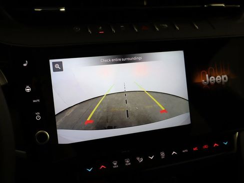 New 2026 Jeep Grand Cherokee L Limited AWD/4WD image 40