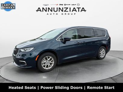 Certified 2023 Chrysler Pacifica Touring-L