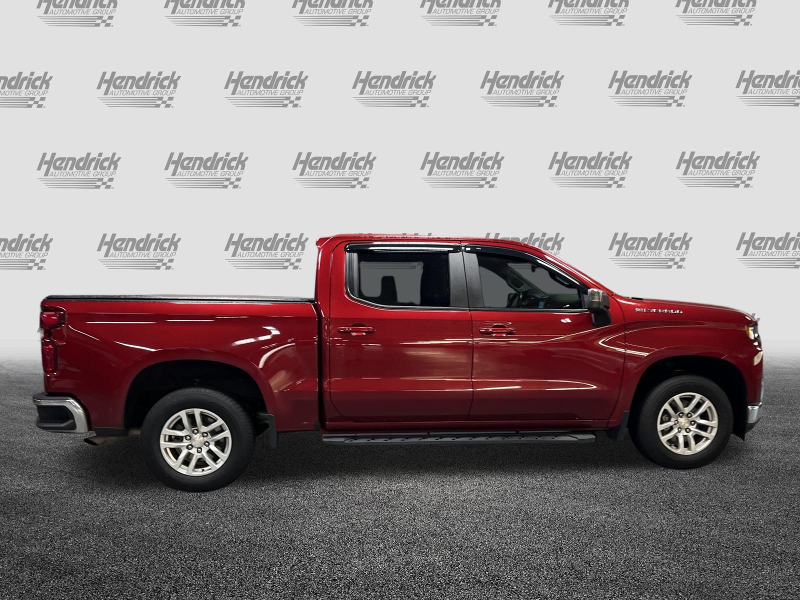 Used 2021 Chevrolet Silverado 1500 LT RWD image 3