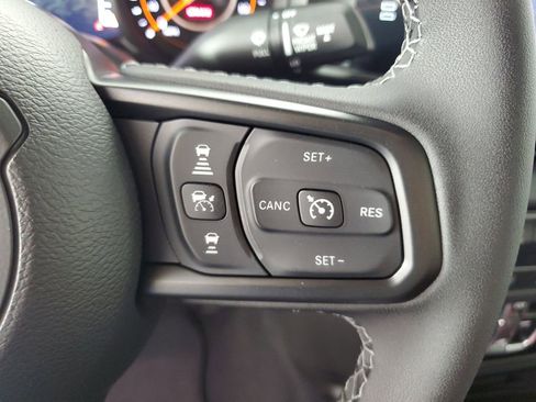 New 2025 Jeep Gladiator High Tide image 22