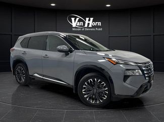 Used 2025 Nissan Rogue Platinum w/ Tech Package video 1