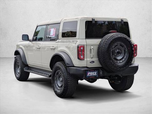 Used 2025 Ford Bronco Outer Banks w/ Sasquatch Package AWD/4WD image 8