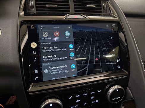 Used 2024 Jaguar E-PACE R-Dynamic SE image 32