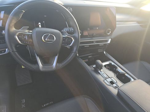 Used 2025 Lexus RX 350 Premium image 12