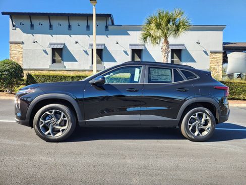 New 2026 Chevrolet Trax LT image 3