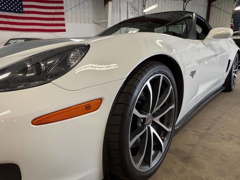Used 2013 Chevrolet Corvette 427 w/ 1SC Preferred Equipment Group RWD image 10