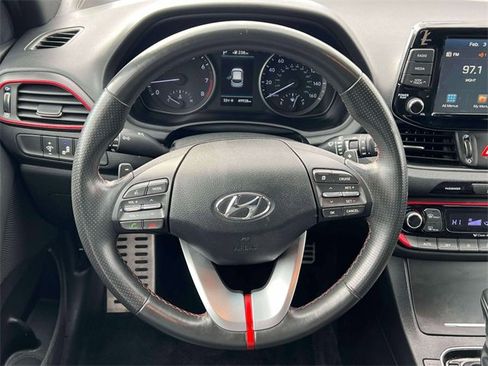 Used 2018 Hyundai Elantra GT Sport image 17