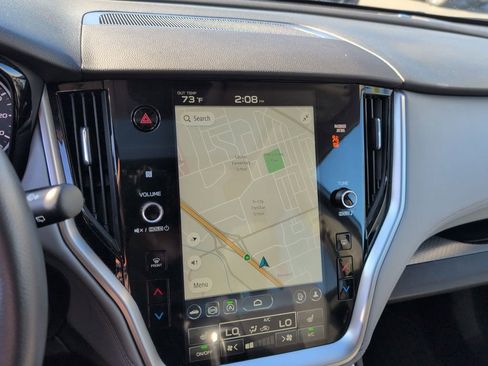 Used 2025 Subaru Outback Premium image 19