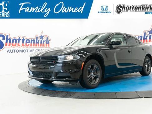 Used 2022 Dodge Charger SXT RWD image 1