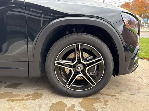 New 2026 Mercedes-Benz GLB 250 4MATIC image 12