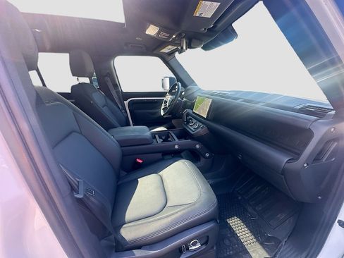 Used 2024 Land Rover Defender 130 Outbound AWD/4WD image 30