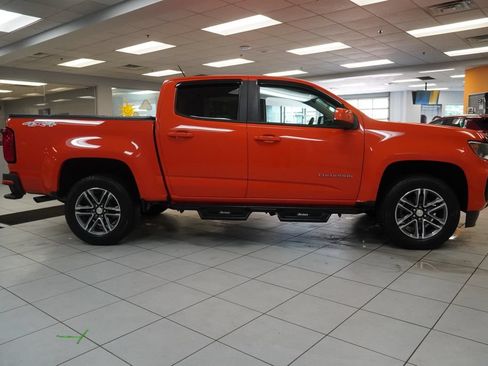 Used 2021 Chevrolet Colorado W/T w/ Custom Special Edition AWD/4WD image 15
