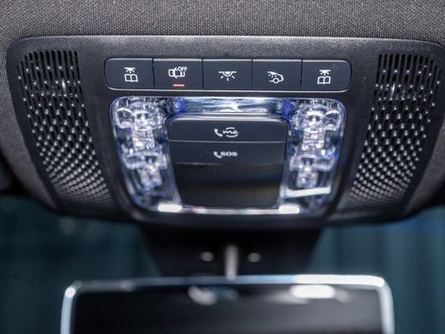 Certified 2023 Mercedes-Benz GLB 250 4MATIC image 23