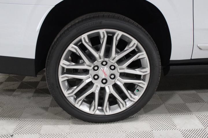 New 2026 GMC Yukon XL Denali w/ Denali Reserve Package AWD/4WD image 47
