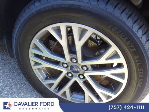 Used 2022 Ford Escape SEL w/ Technology Package AWD/4WD image 15
