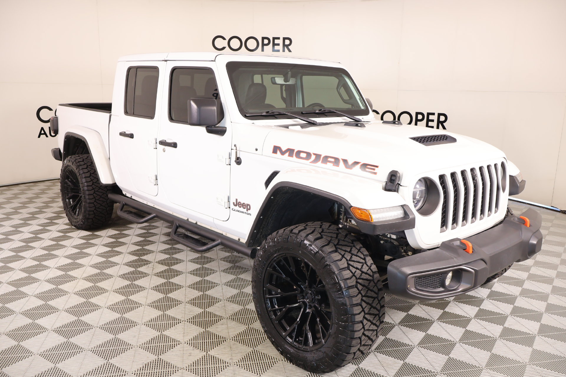 Used 2022 Jeep Gladiator Mojave w/ LED Lighting Group AWD/4WD image 1