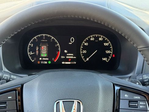 New 2026 Honda Odyssey Touring image 17