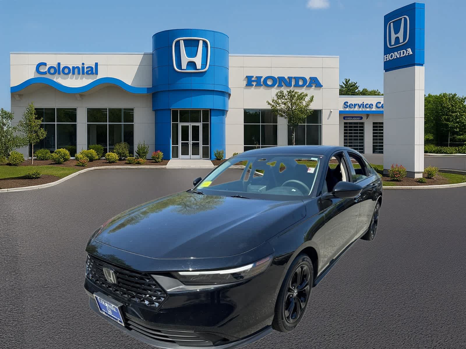 Used 2025 Honda Accord SE image 2