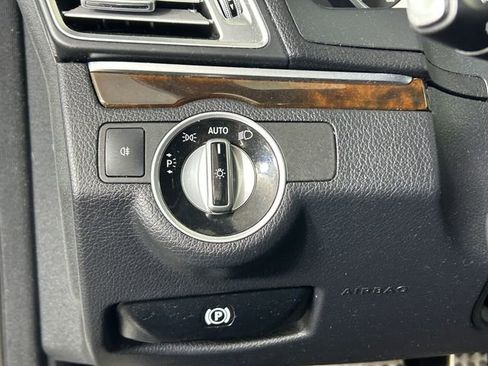 Used 2014 Mercedes-Benz E 550 Cabriolet image 19